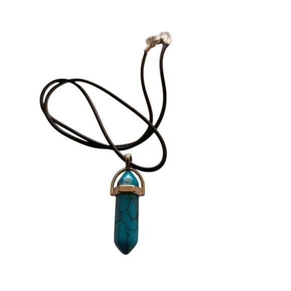 Faux Turquoise Stone Hexagonal Short Necklace - Picture 1 of 3